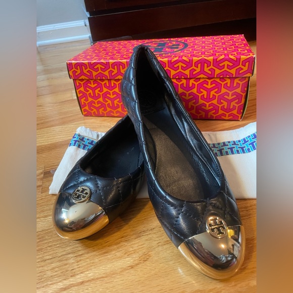 Tory Burch Kaitlin Ballet Flats - Picture 2 of 6